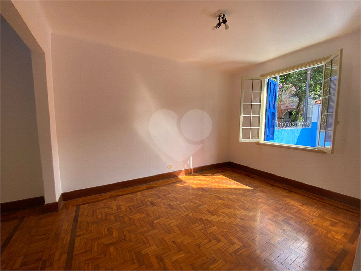 Casa à venda com 2 quartos, sendo 1 suíte, em Aclimação, São Paulo, SP