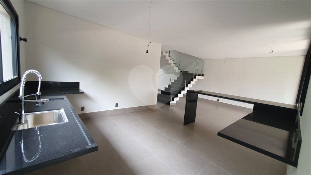 Casa à venda com 4 suítes no condomínio Residencial San Vitale, Bragança Paulista - SP