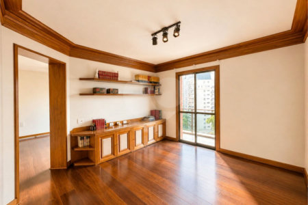 Apartamento à venda com 3 suítes em Moema, São Paulo, SP