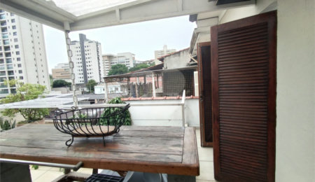 Sobrado à venda com 3 quartos, sendo 1 suíte,  em Santa Teresinha, São Paulo, SP