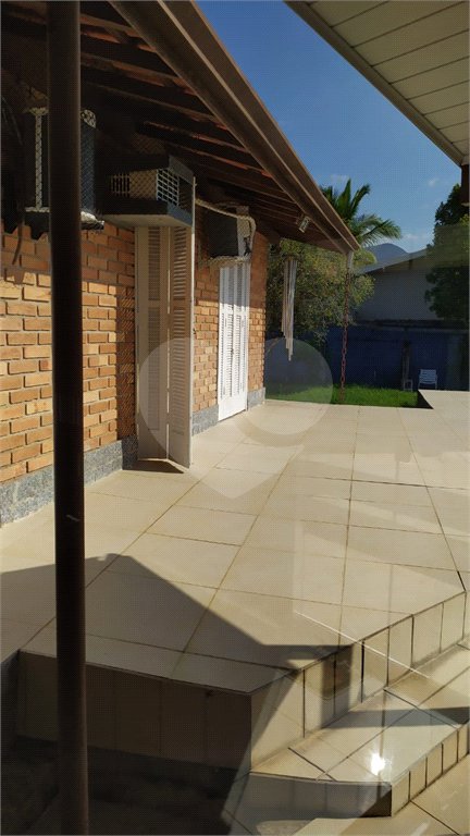Casa Térrea à venda com 3 quartos, sendo 1 suíte, em Vila Atlântica, Caraguatatuba, SP