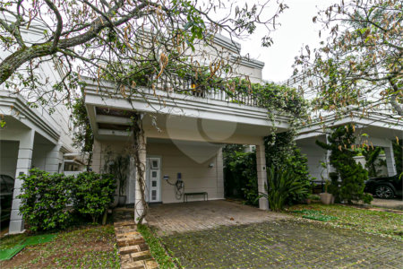 Casa à venda ou para alugar com 3 suítes no condomínio Palm Hill, São Paulo - SP
