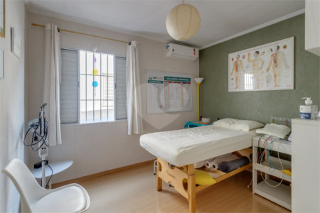 Sobrado à venda com 6 quartos em Chácara Santo Antônio, São Paulo, SP