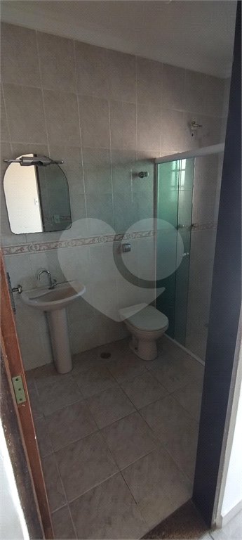 Sobrado à venda com 4 quartos, sendo 1 suíte, em Vila Nivi, São Paulo, SP