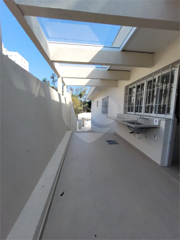 Casa Térrea à venda ou para alugar com 4 quartos, sendo 3 suítes,  em Horto Florestal, São Paulo, SP