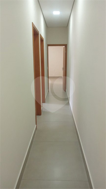 Casa à venda com 3 suítes no condomínio Jardim Residencial Dona Lucilla, Indaiatuba - SP