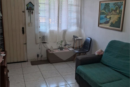 Casa Térrea à venda com 2 quartos em Balneário Itaoca, Mongaguá, SP