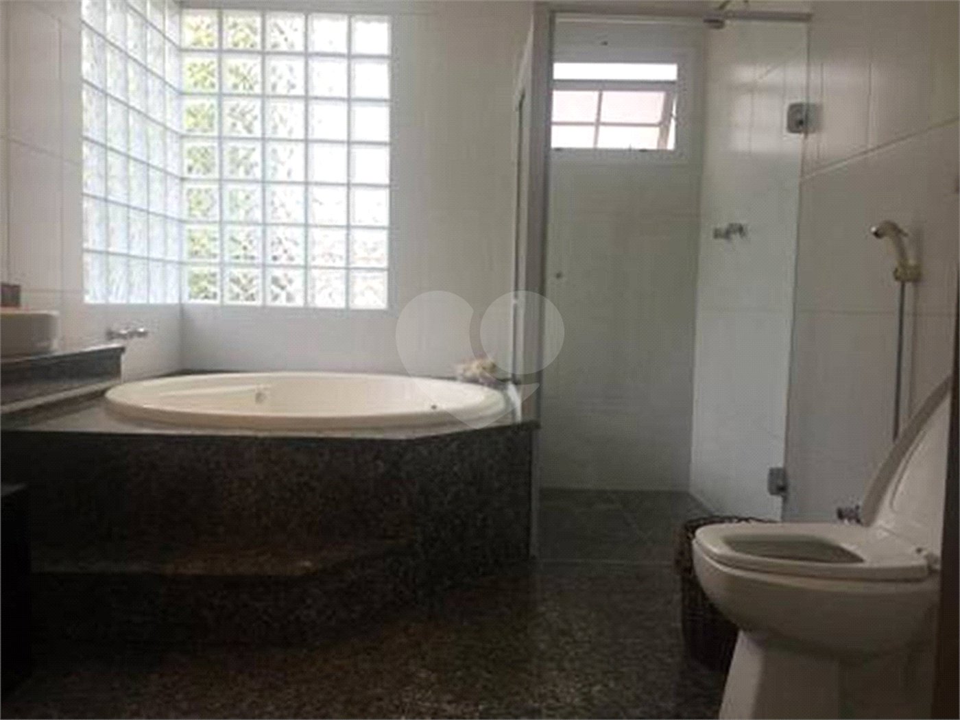 Casa à venda com 4 quartos, sendo 3 suítes, no condomínio Residencial Nova Cantareira, São Paulo - SP