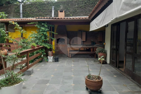 Casa à venda com 6 quartos, sendo 3 suítes, em Rolinópolis, São Paulo, SP