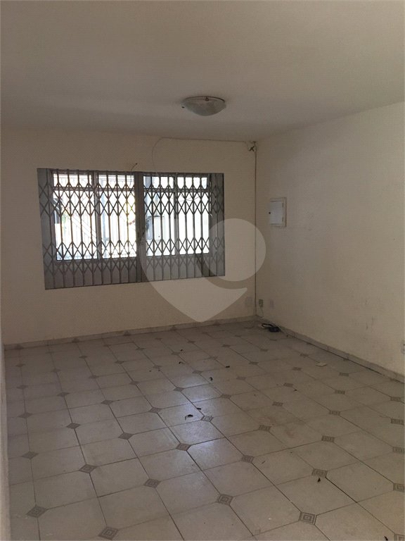Sobrado à venda com 4 quartos, sendo 1 suíte, em Tremembé, São Paulo, SP