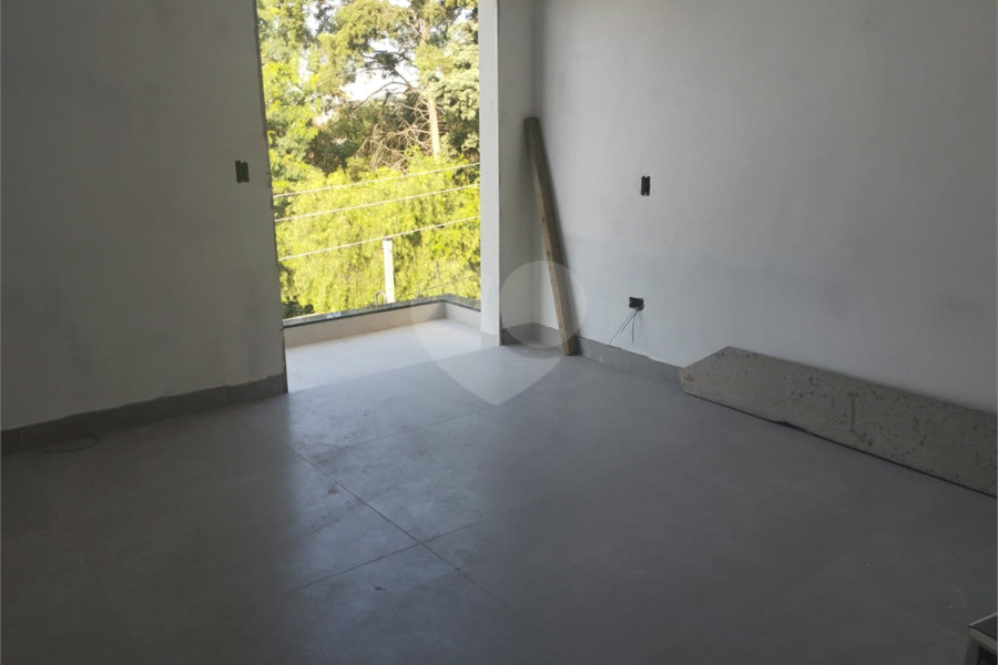 Sobrado à venda com 3 suítes em Tremembé, São Paulo, SP