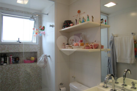 Apartamento à venda com 4 quartos, sendo 3 suítes, em Jardim Londrina, São Paulo, SP