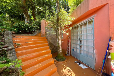 Casa à venda com 4 quartos, sendo 1 suíte, em Lagoa, Rio de Janeiro, RJ