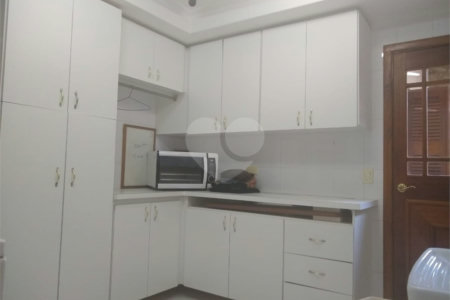 Casa à venda com 4 quartos, sendo 2 suítes, no condomínio Osato, Atibaia - SP