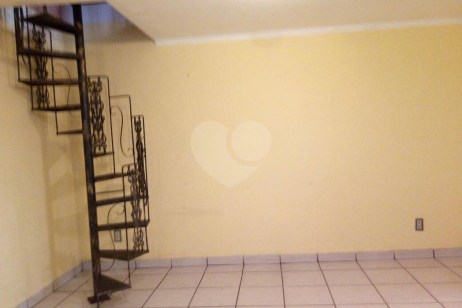 Sobrado à venda com 4 quartos em Jardim Ana Maria, Santo André, SP