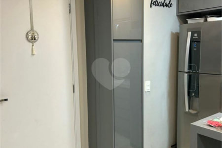 Apartamento à venda com 2 quartos, sendo 1 suíte,  em Continental, Osasco, SP