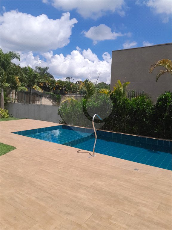 Casa à venda com 3 suítes em Moinho Velho, Cotia, SP