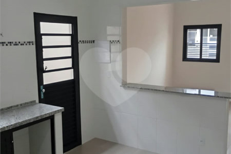 Sobrado à venda com 3 quartos, sendo 1 suíte,  em Bosque, Vinhedo, SP