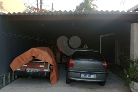 Chácara à venda com 5 quartos, sendo 1 suíte, em Jardim Marabá, Itapetininga, SP