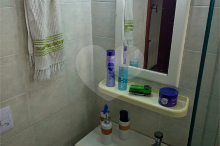 Sobrado à venda com 3 quartos em Jardim Colombo, São Paulo, SP