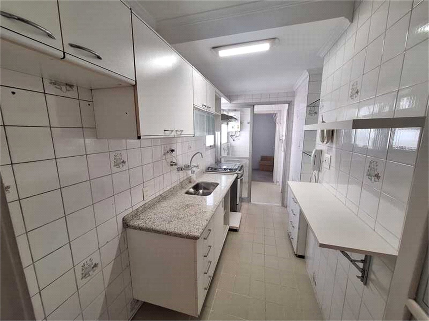 Apartamento à venda com 2 quartos, sendo 1 suíte,  em Indianópolis, São Paulo, SP