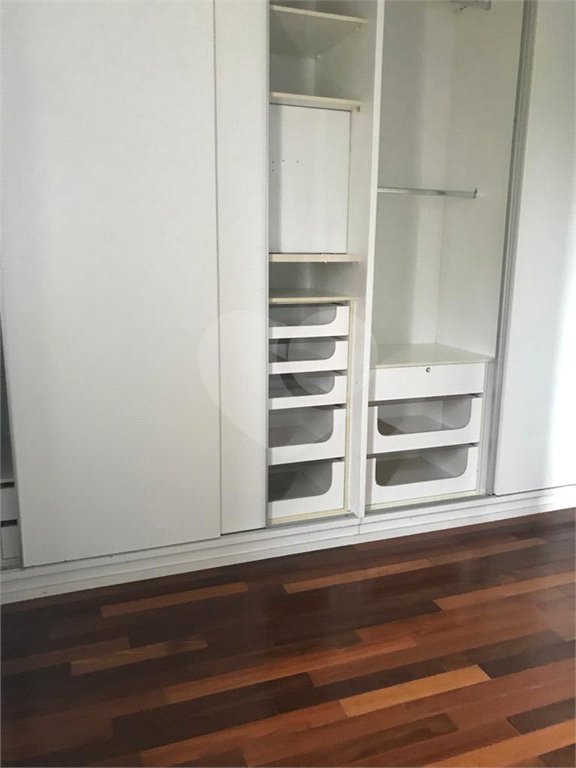 Apartamento à venda com 2 quartos, sendo 1 suíte, em Vila Andrade, São Paulo, SP