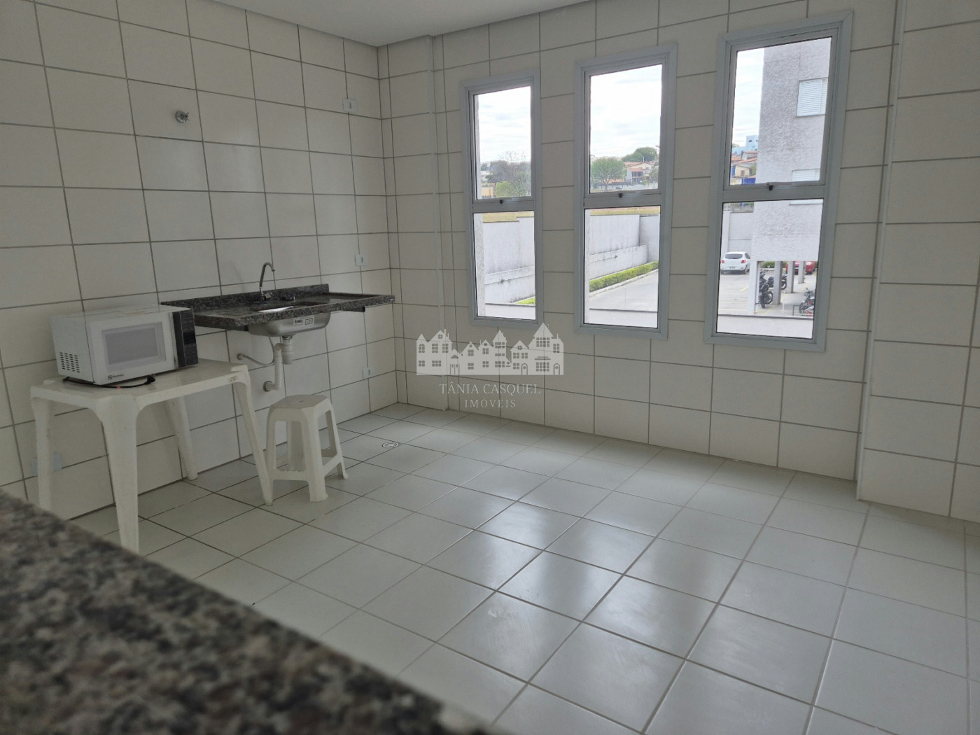 Apartamento para alugar com 3 quartos, sendo 1 suíte, em Jardim das Palmeiras, Atibaia, SP