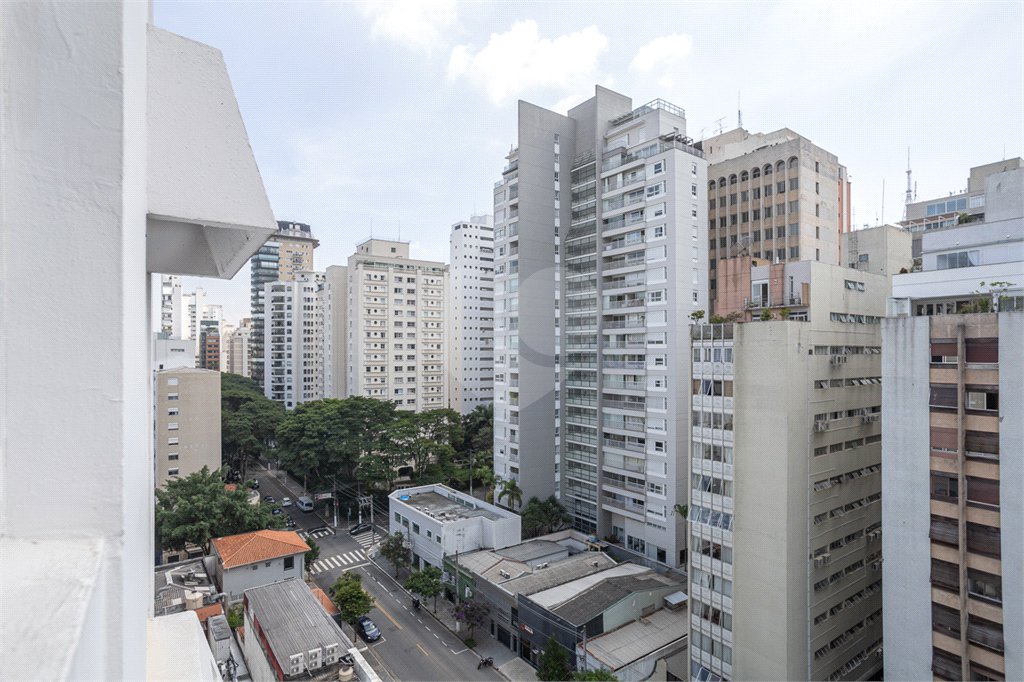 Apartamento à venda com 3 quartos, sendo 1 suíte, em Jardim Paulista, São Paulo, SP