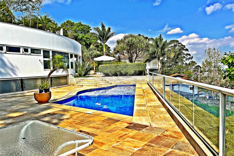 Casa à venda com 4 suítes no condomínio Residencial Jd. Ibiratiba, São Paulo - SP