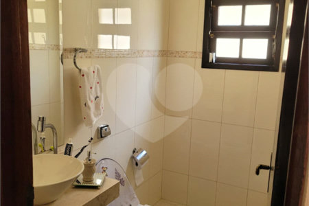 Casa à venda com 2 quartos, sendo 1 suíte,  em Vila Cintra, Mogi das Cruzes, SP