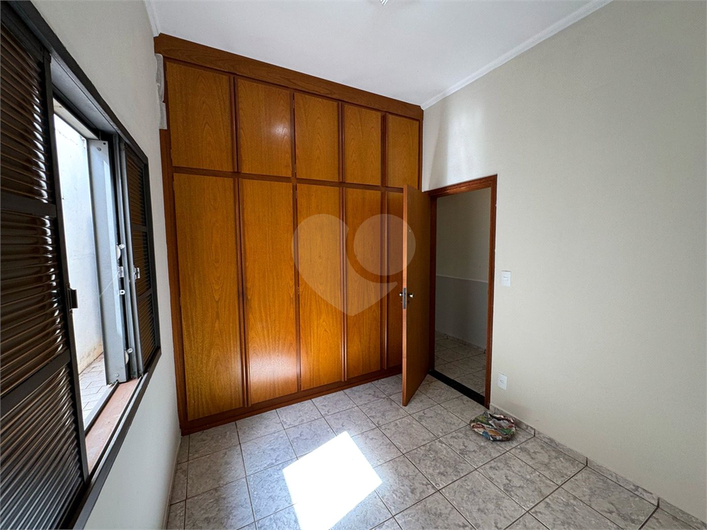 Casa à venda com 3 quartos, sendo 1 suíte, em Jardim Ártico, Araraquara, SP