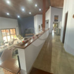 Casa à venda com 4 suítes no condomínio Vale da Santa Fé, Vinhedo - SP