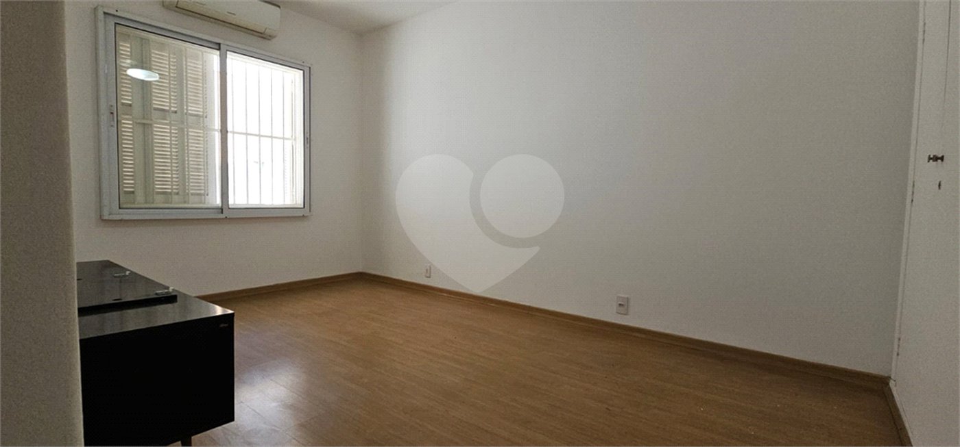 Casa de Vila à venda com 3 quartos, sendo 1 suíte, em Itaim Bibi, São Paulo, SP