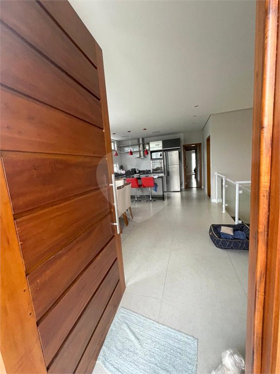 Casa à venda com 3 quartos, sendo 1 suíte,  no condomínio Aruã, Mogi das Cruzes - SP