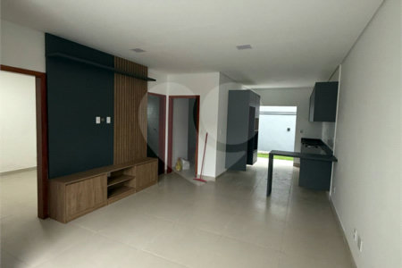 Casa à venda com 3 quartos, sendo 1 suíte,  em Jardim das Bandeiras, Mogi das Cruzes, SP