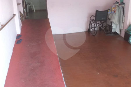 Sobrado à venda com 3 quartos em Parque Vitória, São Paulo, SP