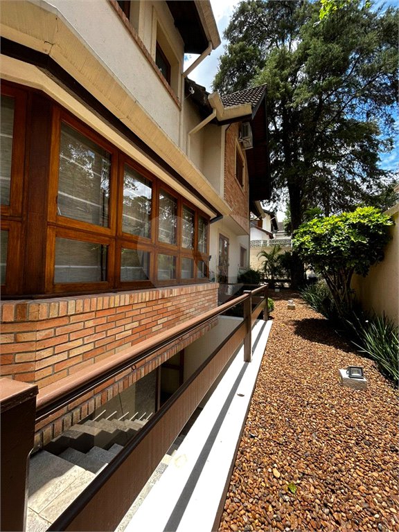 Casa à venda ou para alugar com 4 suítes no condomínio Vilaggio Monte Alegre, São Paulo - SP