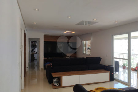 Apartamento à venda com 3 quartos, sendo 1 suíte,  no Centro, São Bernardo do Campo, SP