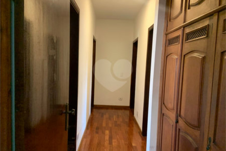 Apartamento à venda com 4 quartos, sendo 3 suítes,  em Pinheiros, São Paulo, SP