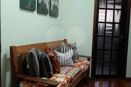 Casa Térrea à venda com 3 quartos, sendo 1 suíte, em Vila Lavínia, Mogi das Cruzes, SP