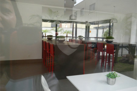 Studio à venda na Aclimação c/33,20m2 úteis - 1 Quarto/1 Vaga - 800m. metrô Ana Rosa/Paraíso