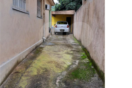 Casa à venda com 4 quartos em Inhoaíba, Rio de Janeiro, RJ