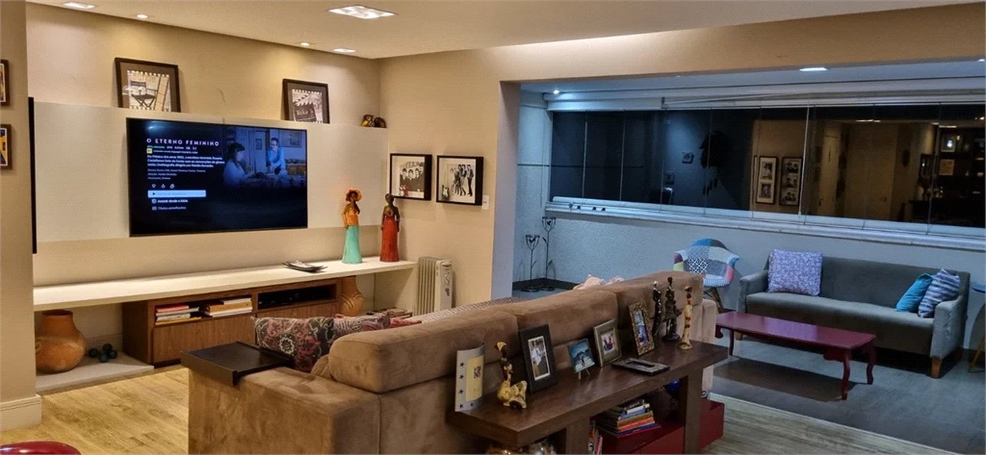 Apartamento à venda com 3 suítes em Jardim Londrina, São Paulo, SP