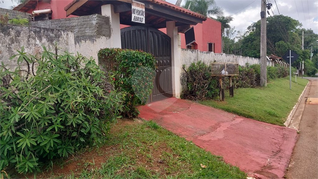 Chácara à venda com 4 quartos no Centro, Araçoiaba da Serra, SP