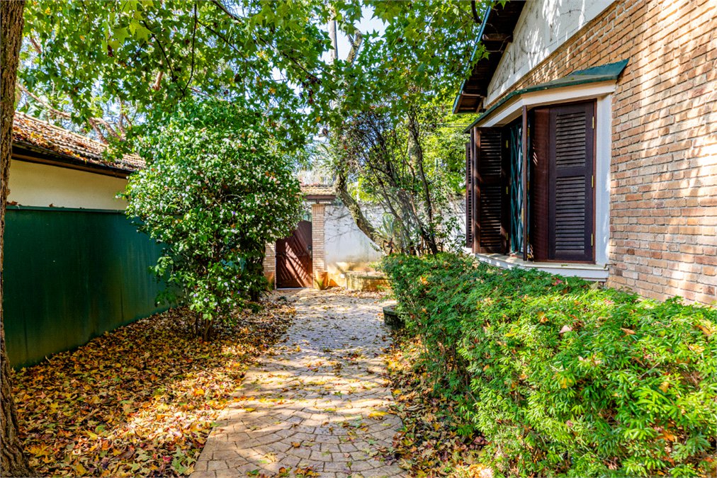 Casa à venda com 3 quartos, sendo 2 suítes,  em Alto da Boa Vista, São Paulo, SP