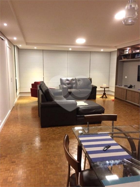 Apartamento à venda com 4 quartos, sendo 2 suítes, em Consolação, São Paulo, SP