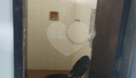 Sobrado à venda com 3 quartos, sendo 1 suíte,  em Jardim Cordeiro, São Paulo, SP