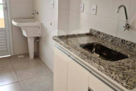 Apartamento no Condomínio Via Campus.