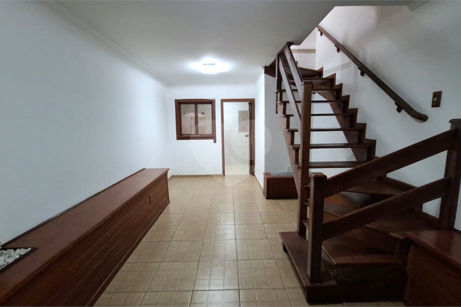 Casa à venda com 2 suítes no condomínio Village Palmas, São Paulo - SP