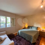 Casa à venda com 3 quartos, sendo 1 suíte,  no condomínio Barão do Triunfo, São Paulo - SP
